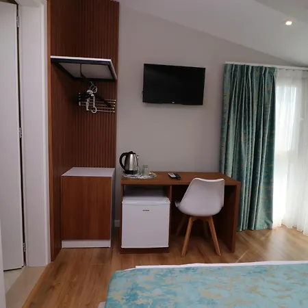 게스트하우스 Elarad Vlorë